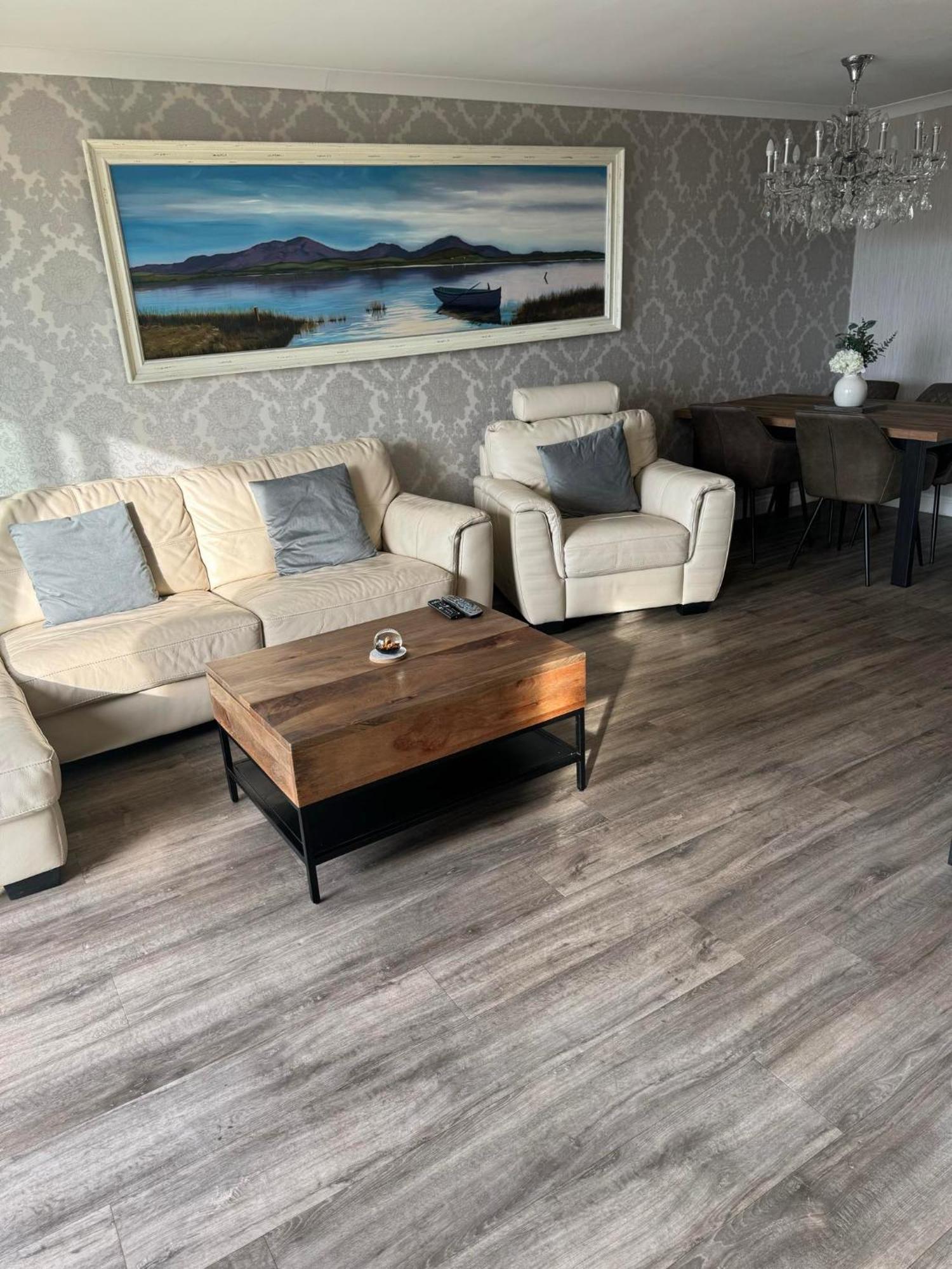 Largs Sea Front, Modern Apartment 外观 照片
